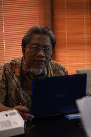 Prof.-Bambang-Purwoko