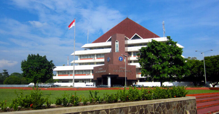 ipb-university-peringkat-terbaik-ke-2-kinerja-penelitian-perguruan-tinggi-seluruh-indonesia-news