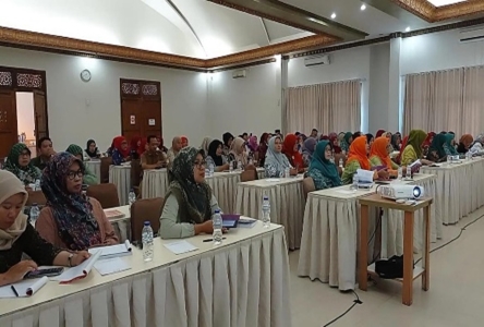 kabupaten-bogor-gandeng-departemen-ikk-ipb-university-adakan-pelatihan-edukasi-keluarga-untuk-cegah-stunting-news