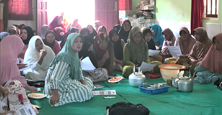Kenalkan SDGs Desa, BEM FEM IPB University Usung Program Lingkungan di Desa Cihideung Ilir
