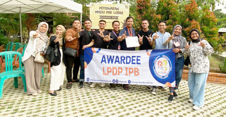 Awardee LPDP Sekolah Pascasarjana IPB University Lakukan Kunjungan ke UMKM Madu Pak Lebah