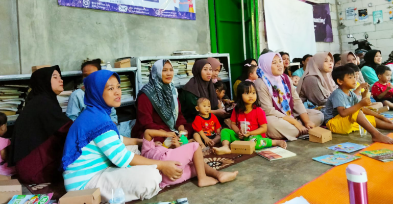 DPMA dan Departemen IKK IPB University Ajak Ibu-ibu di Desa Benteng Jaga Kualitas Perkembangan Anak