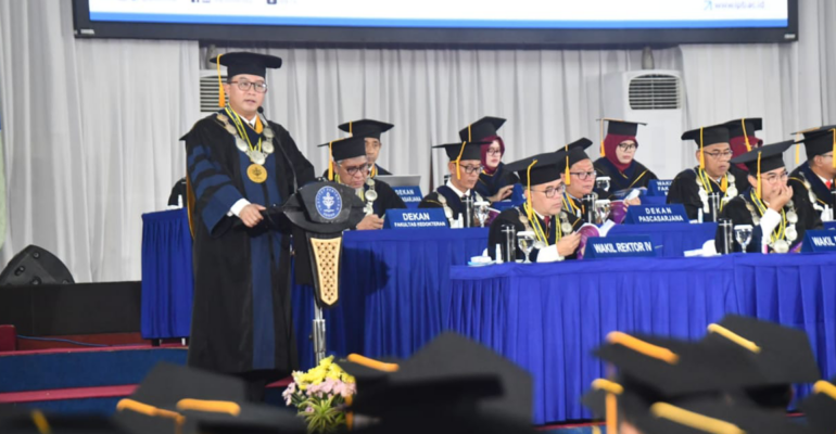 Rektor IPB University Berpesan Agar Para Lulusan Tetap Belajar