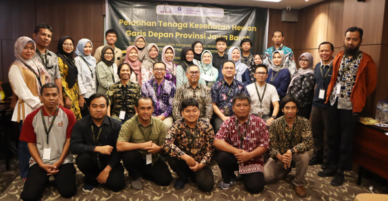SKHB IPB University Selenggarakan Pelatihan Investigasi Wabah untuk Tenaga Kesehatan Hewan Jawa Barat