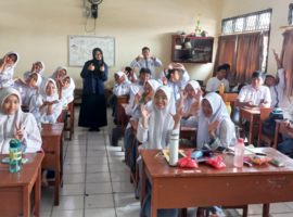 Mahasiswa IPB University Sosialisasikan Fahutan Goes to School di MAN 1 Kota Bogor