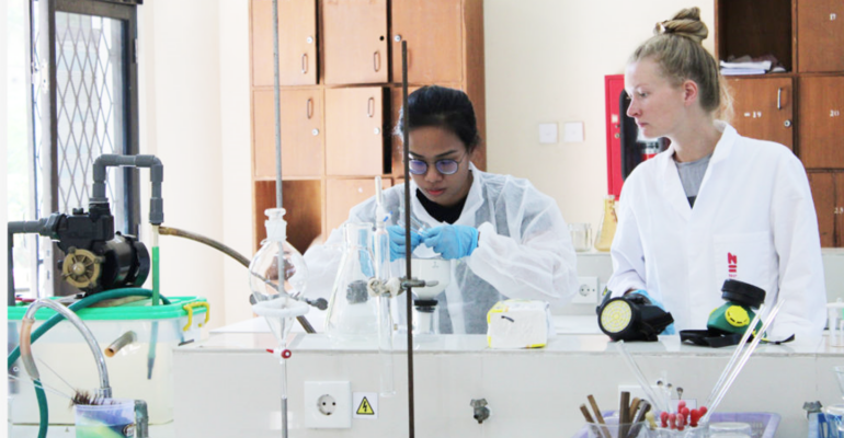 Prodi Kimia IPB University: Gerbang Menuju Karier Gemilangmu!