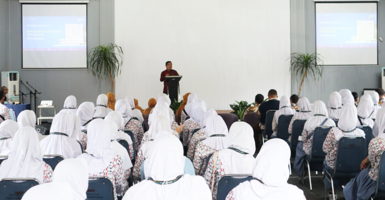 Ratusan Siswa SMA Al-Muttaqin Tasikmalaya Kunjungi Sekolah Kedokteran Hewan dan Biomedis IPB University