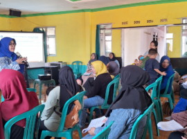 Pertemuan Perdana, Kegiatan Sekolah Keluarga Berkualitas IPB University Hadir di Desa Cibanteng