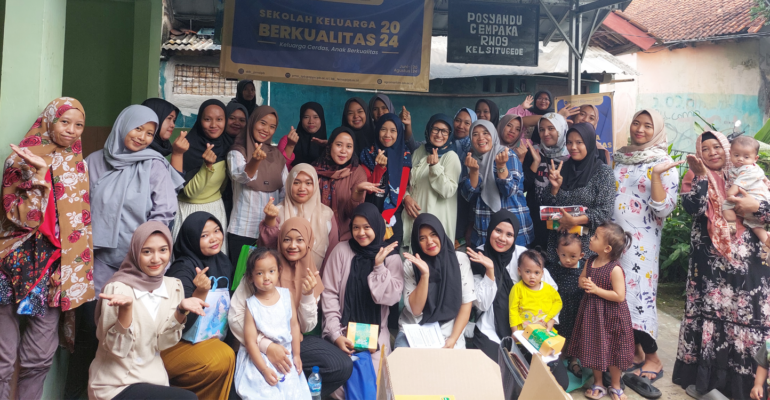 Sekolah Keluarga Berkualitas IPB University Gelar Pendampingan Pengelolaan Keuangan Keluarga di Kelurahan Situgede, Bogor