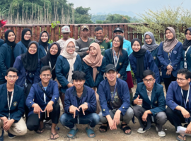 Jalin KKN Bersama, Mahasiswa IPB University dan UB Buat Pelatihan Pengelolaan Sampah Organik Jadi Arang Briket