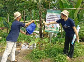 Mahasiswa KKNT IPB University Lakukan Aksi Edukasi Sampah di Desa Sukajadi