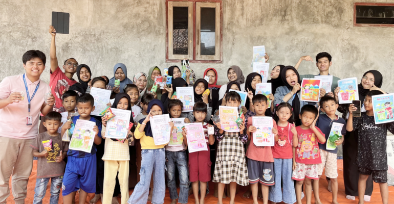 Mahasiswa KKNT Inovasi IPB University Tanamkan Nilai Peduli Lingkungan, Lewat Lomba Mewarnai Anak-Anak