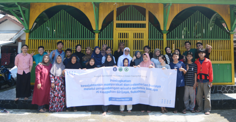 Program Dosen Pulang Kampung IPB University Membuka Mata Masyarakat Adat Girijaya terhadap Potensi Desa