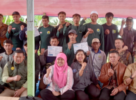 Tani dan Nelayan Center Kenalkan IPB Digitani untuk Kelompok Tani Hutan di Desa Sukamulya, Cianjur