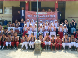 Penuh Semangat, Anak-Anak SD Desa Ngambarsari Ikuti Kegiatan Binar Sari Tim dari KKNT Inovasi IPB University