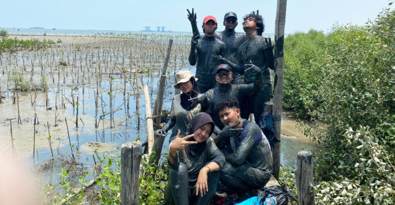 Monitoring Pertama KONSURV 2024, Ungkap Tantangan dan Upaya Pemeliharaan Mangrove di Desa Mundu