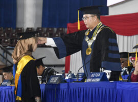 Rektor Lulusan IPB University Harus Siap Merespons Perubahan Zaman