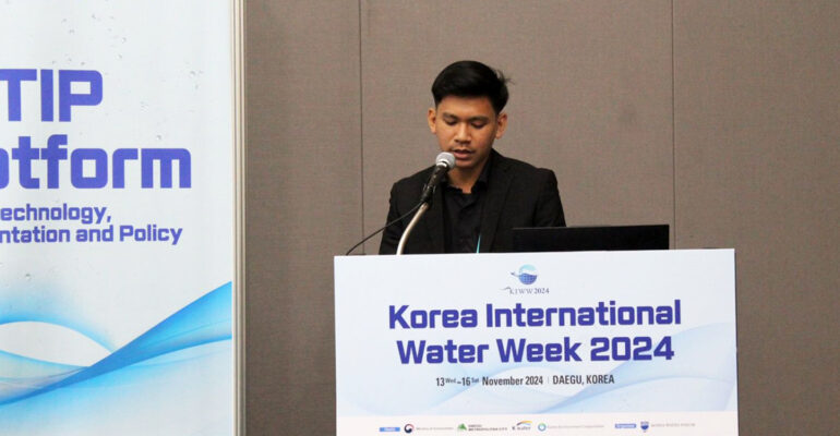 Mahasiswa IPB University Angkat Isu Strategis dalam Korea International Water Week 2024