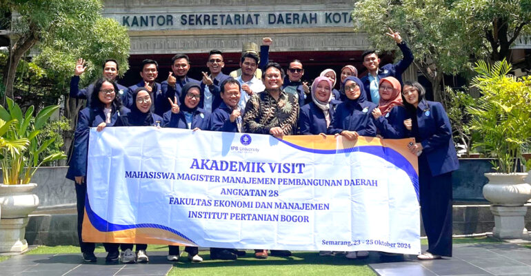 Mahasiswa MPD IPB University Pelajari Pengembangan Smart City, UMKM, dan Wisata Lokal Kota Semarang