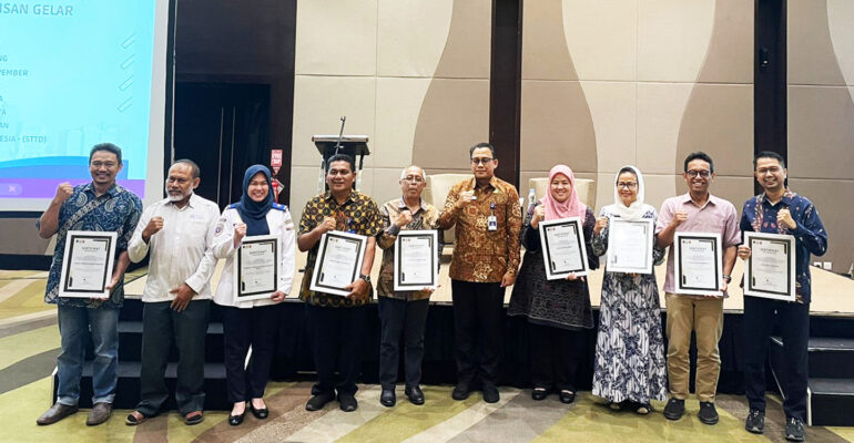 SPs IPB University Raih Penghargaan Mitra Program Beasiswa Rintisan Gelar dari Kemenhub