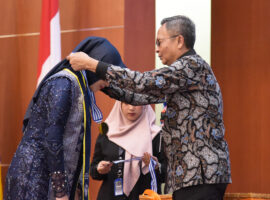 Tingkatkan SDM Desa, IPB University Wisuda Aparatur Desa SPD Angkatan 4