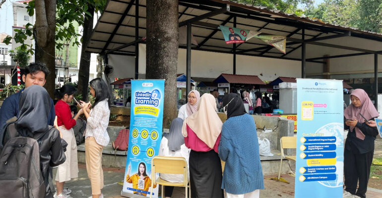 Dukung Pengembangan Karier Mahasiswa, Direktorat Pendidikan Internasional IPB University Gelar Seminar LinkedIn Learning